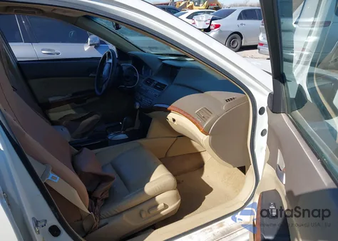 2009 Honda Accord 3.5 Ex-L from USA, damaged, VIN 1HGCP36889A018097